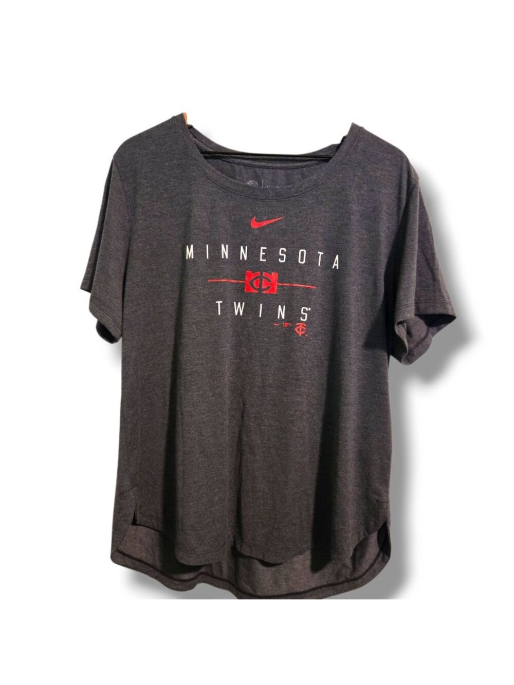 Minnesota Twins t-shirt womens X-Large grey boatneck short-sleeve NWT baseball